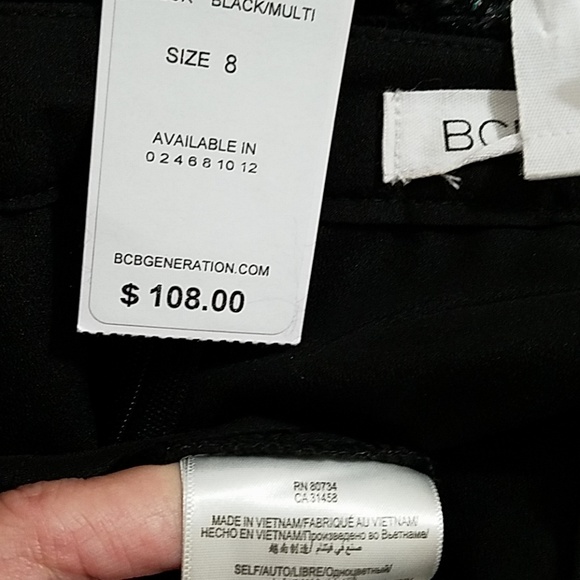 BCBGENERATION Black multicolored thread detail shorts ruffle flirty sz.8 - Picture 2 of 7